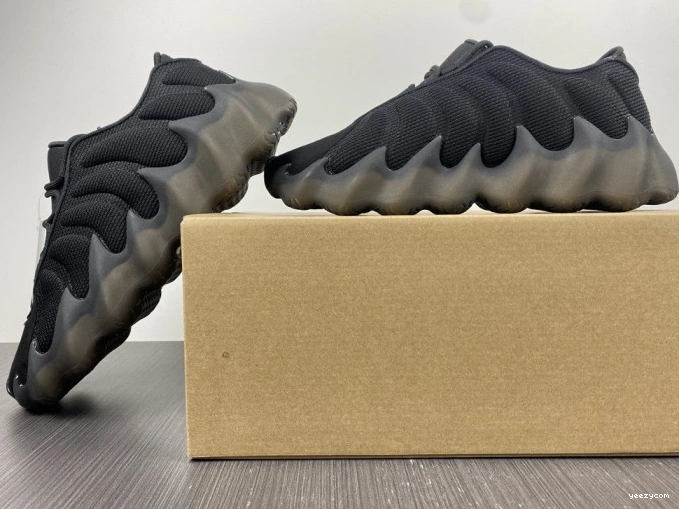 YEEZY ADIDAS H68032 400 1104